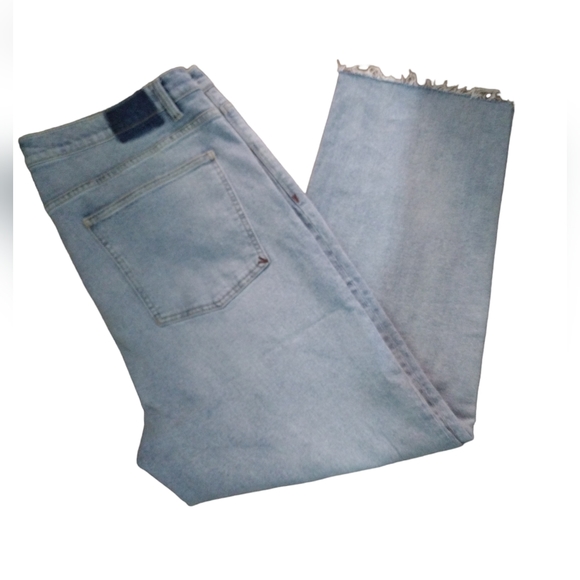 NWT Basin & Range jeans - Picture 2 of 2